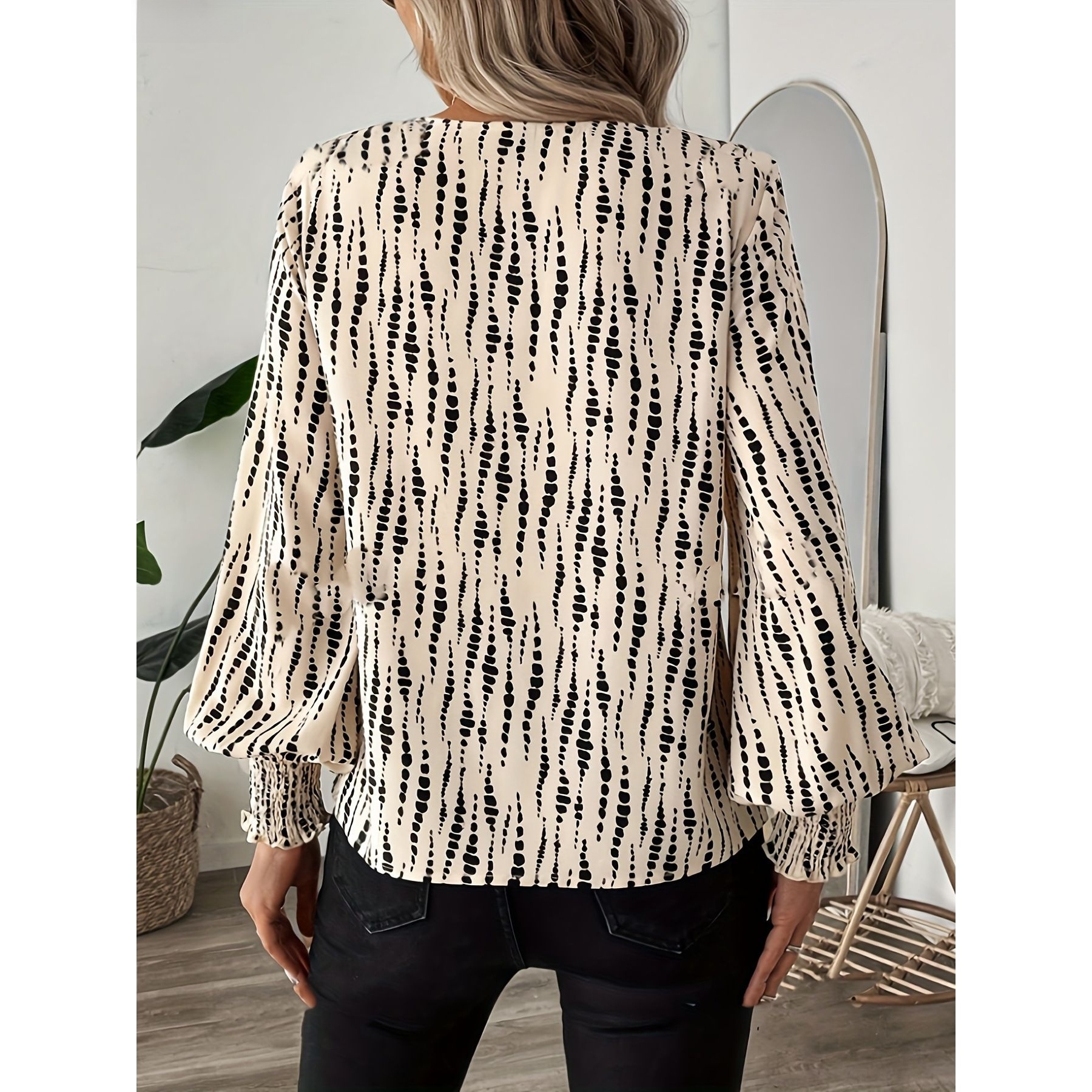 Elegant V-Neck Ladies Shirt Au - Crossfit Ga avaliação e preço